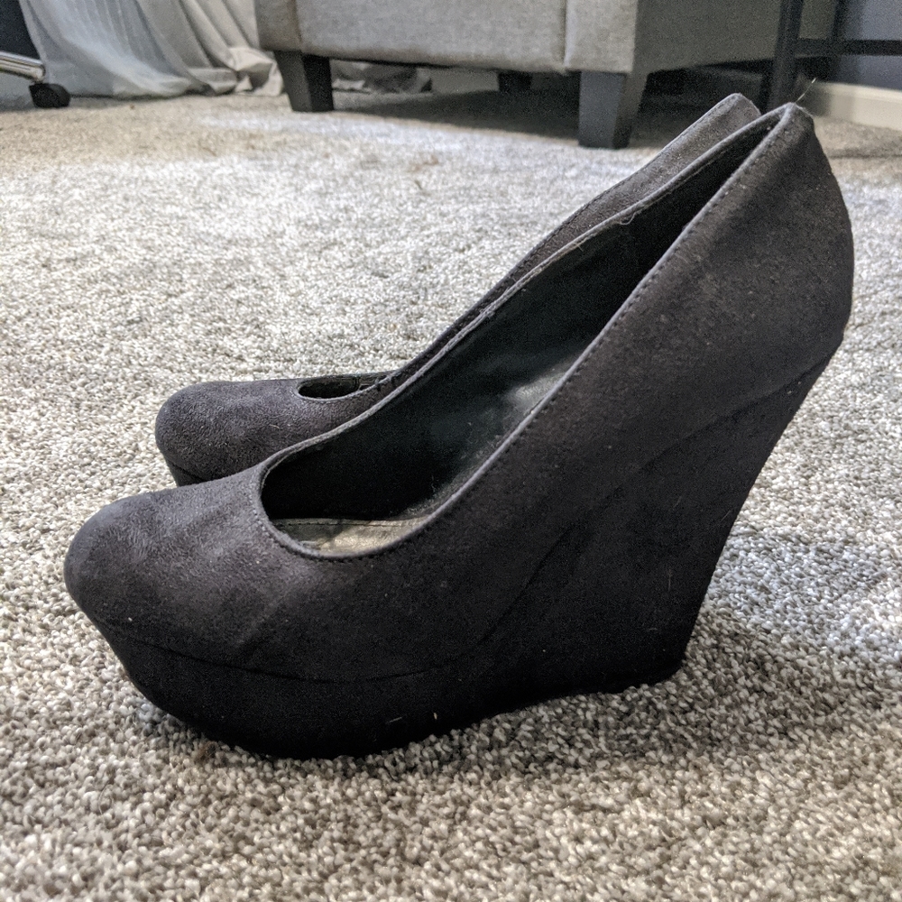 Black Suede Wedge